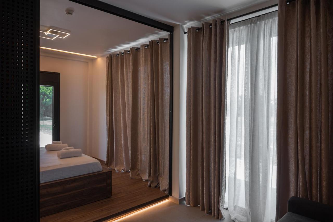 Salt Boutique Hotel Palouki Экстерьер фото